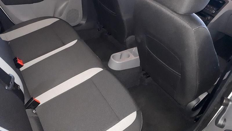 Gebraucht Skoda Rapid Ambition 105 PS (77 kW) 2014 Kleinwagen