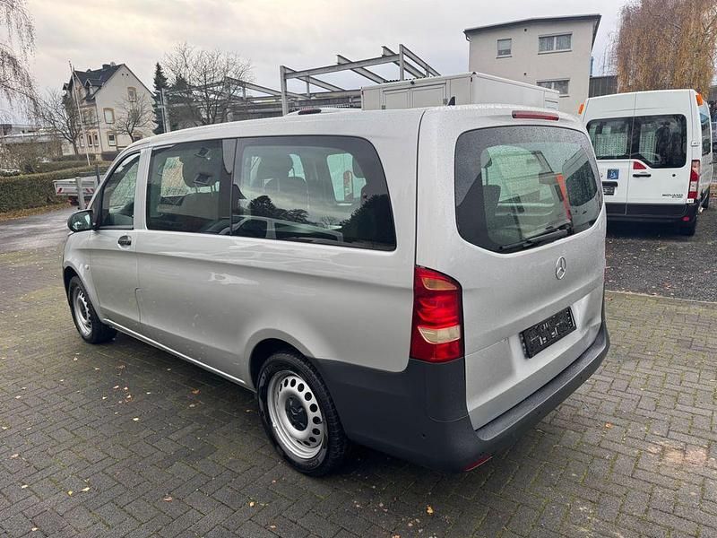 Gebraucht Mercedes Vito 163 PS (119 kW) 2016 Silber Van