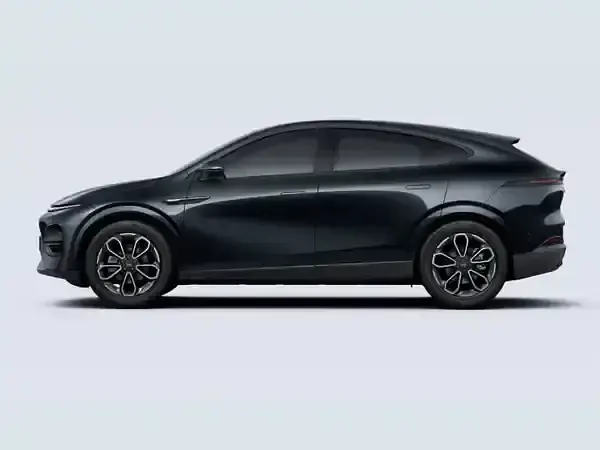 Neu XPENG G6 AWD Performance 358 kW (487 PS) 2026 Schwarz midnight black SUV