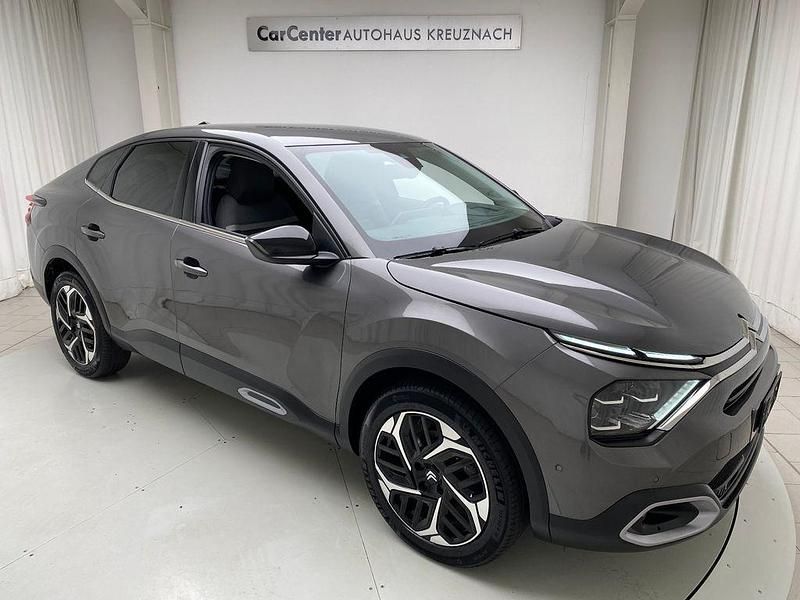 Grau Gebraucht 2024 Citroën C4 Limousine | 18.950 € (Guter Preis) - Bild 1/4