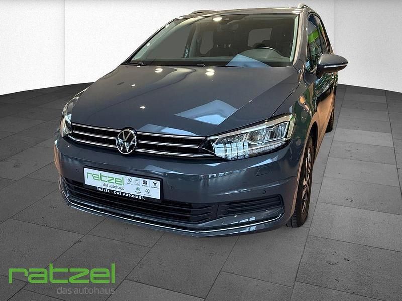Grau Gebraucht 2021 VW Touran Active Van / Kleinbus | 26.440 € (Fairer Preis) - Bild 1/4