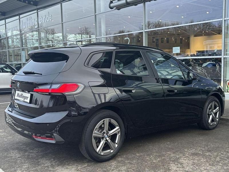 Gebraucht BMW 218 Active Tourer 150 PS (110 kW) 2023 Schwarz Van / Kleinbus