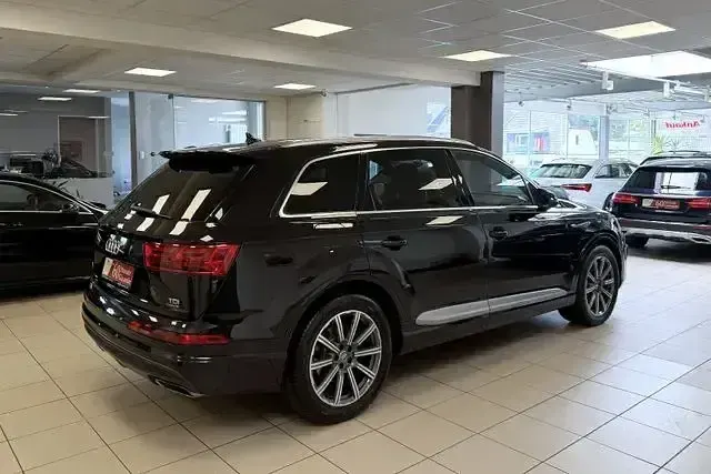 Gebraucht Audi Q7 S-Line 286 PS (210 kW) 2017 Samuraigrau met. SUV