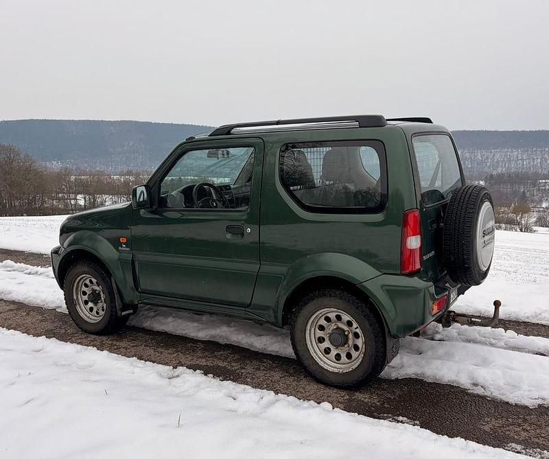 Gebraucht Suzuki Jimny 86 PS (63 kW) 2011 Grün SUV