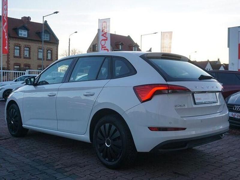 Second-hand Skoda Scala Clever 95 CP (69 kW) 2020 Alb Hatchback