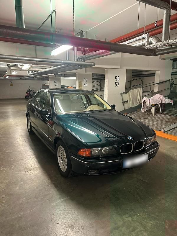 Gebraucht BMW 520 150 PS (110 kW) 1997 Grün Limousine