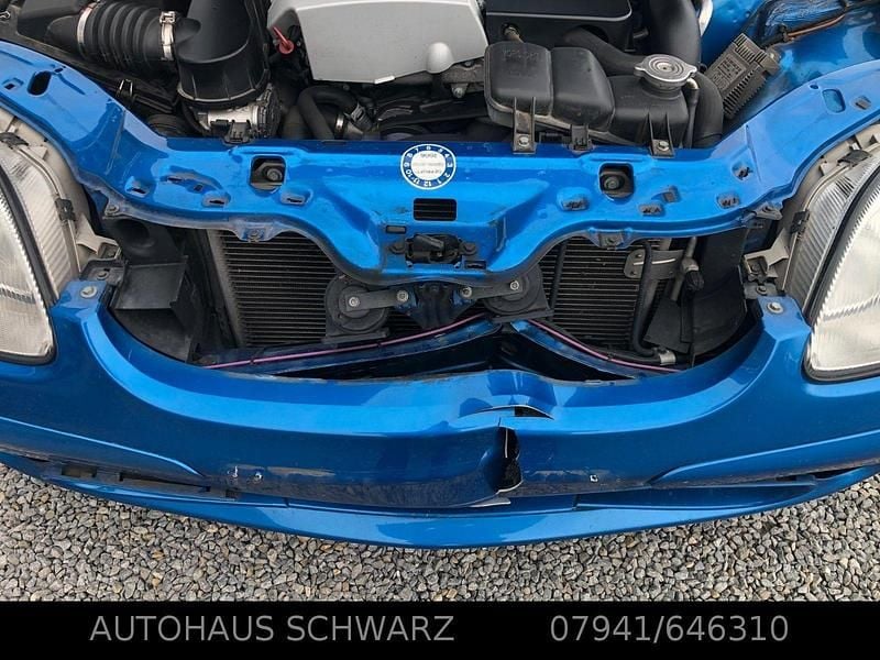 Gebraucht Mercedes SLK230 197 PS (144 kW) 2002 Blau Cabrio