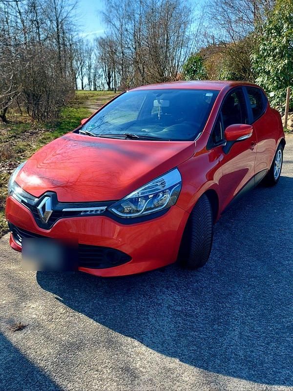 Gebraucht Renault Clio IV 75 PS (55 kW) 2014 Rot Kleinwagen