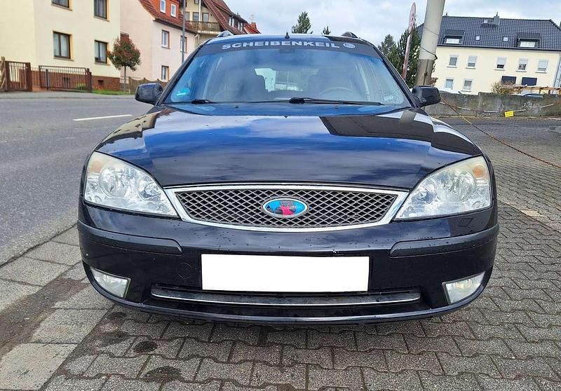 Gebraucht Ford Mondeo Ghia 170 PS (125 kW) 2005 Pantherschwarz metallic Kombi