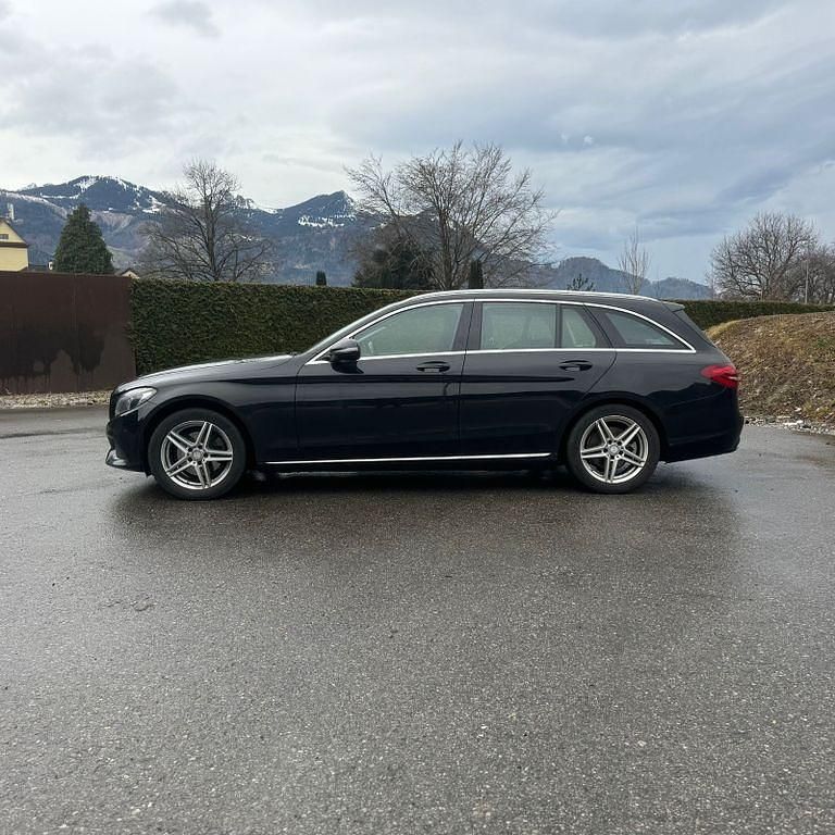Gebraucht Mercedes C220 Avantgarde 170 PS (125 kW) 2015 Schwarz Limousine