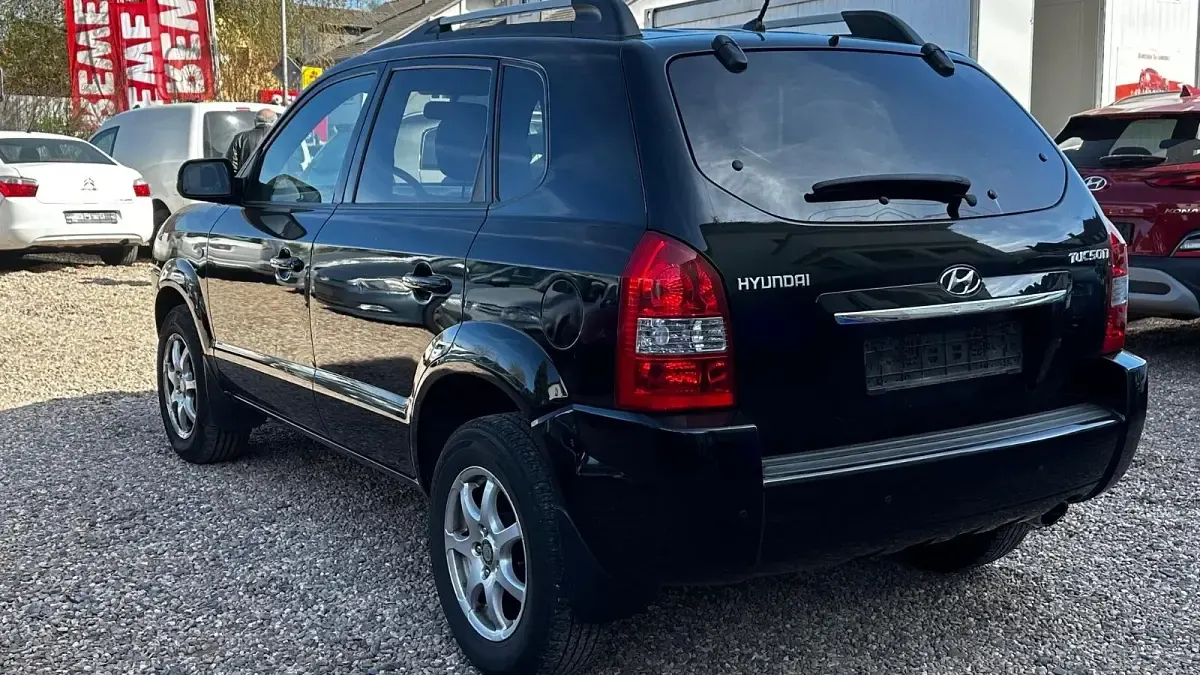 Gebraucht Hyundai Tucson 141 PS (103 kW) 2008 Schwarz SUV