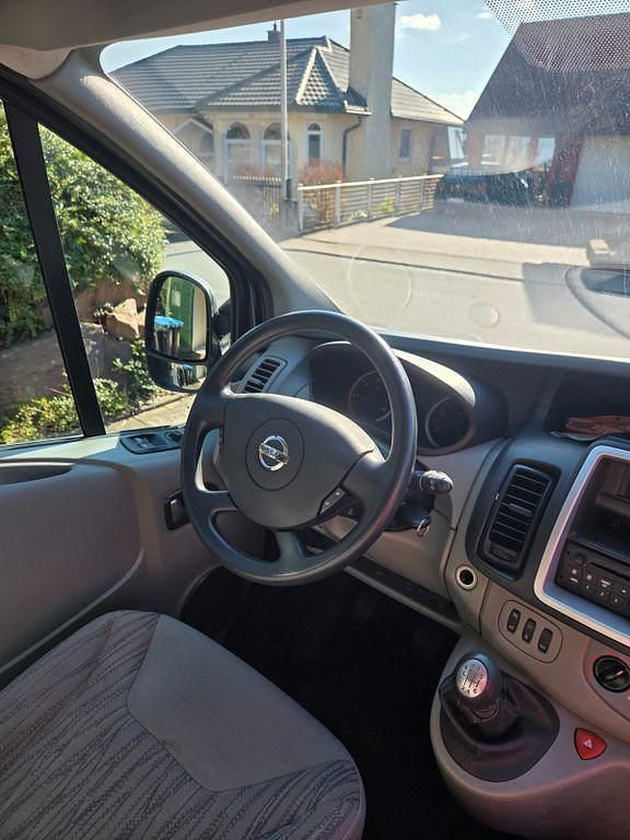 Gebraucht Nissan Primastar 114 PS (83 kW) 2014 Schwarz Van / Kleinbus