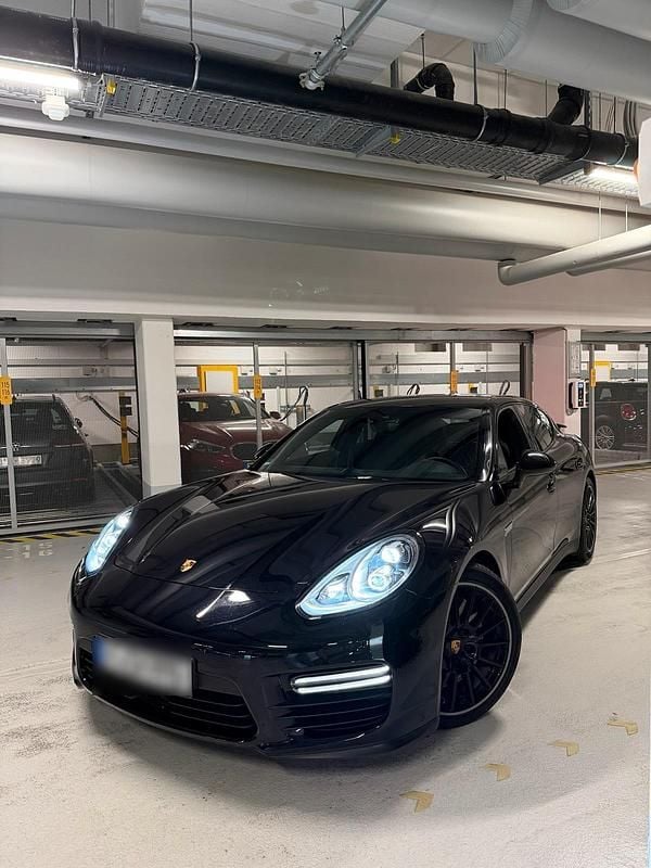 Gebraucht Porsche Panamera GTS 441 PS (324 kW) 2015 Schwarz Limousine