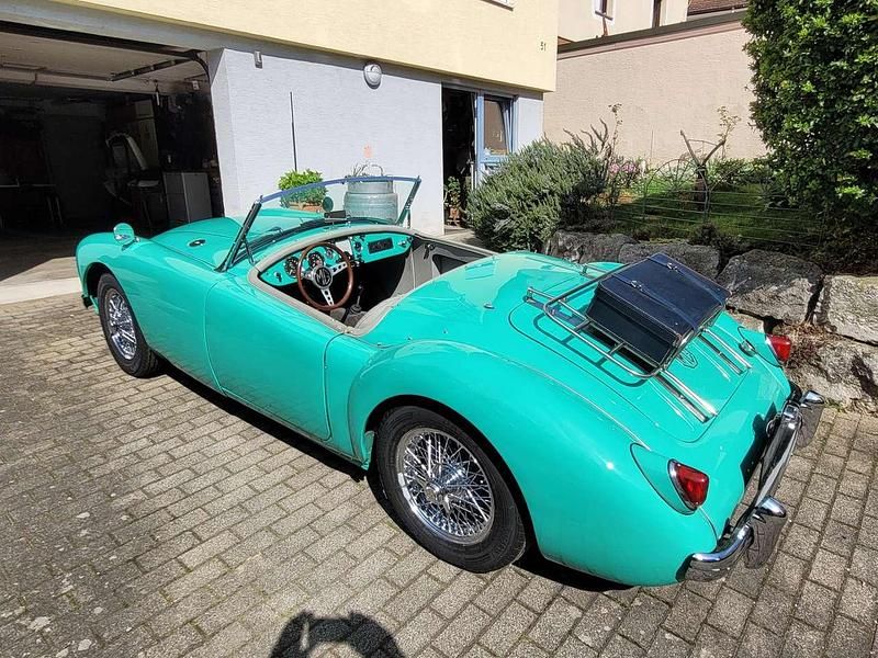 Używany MG MGA 68 KM (50 kW) 1958 Zielony Kabriolet