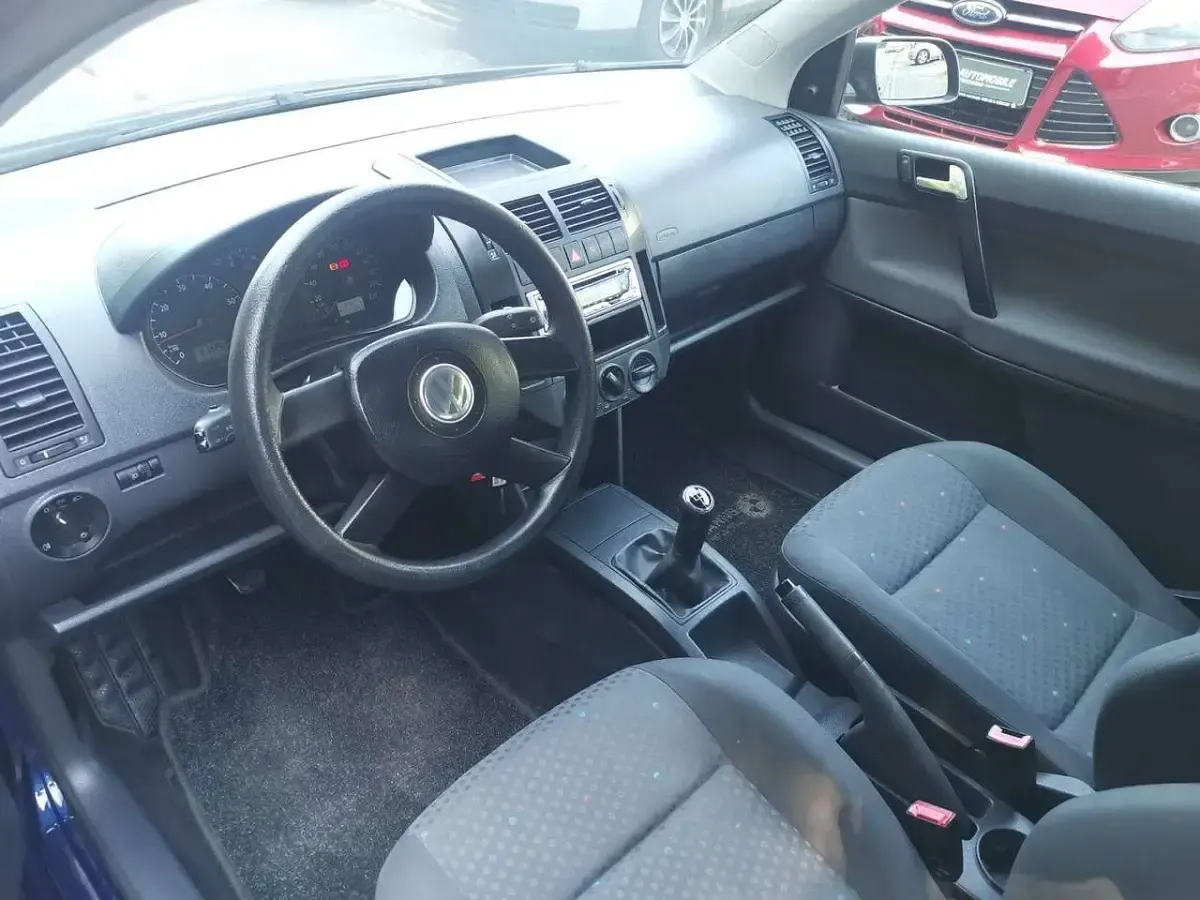 Gebraucht VW Polo Comfortline 75 PS (55 kW) 2003 Reflexsilber metallic Limousine