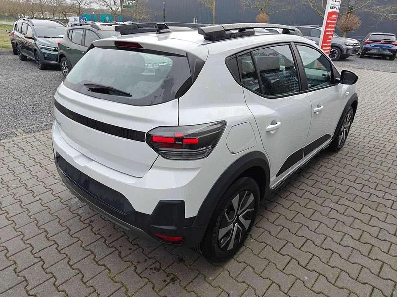 Neu Dacia Sandero Expression 110 PS (80 kW) 2026 Weiß Limousine