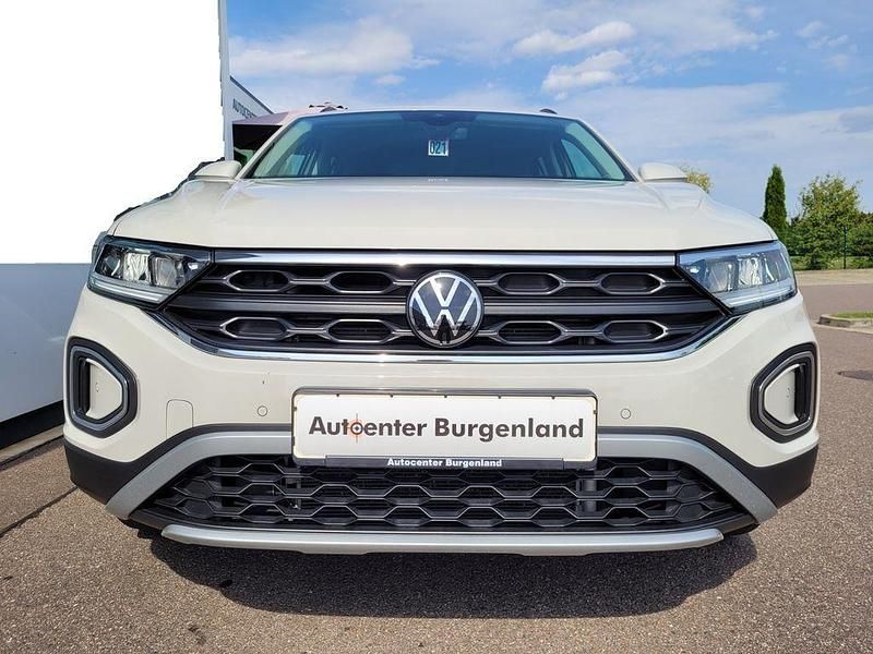 Gebraucht VW T-Roc Life 150 PS (110 kW) 2023 Ascotgrau SUV