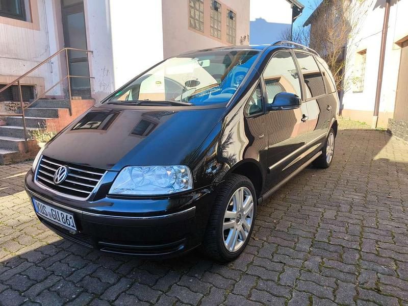 Schwarz Gebraucht 2007 VW Sharan Freestyle Van / Kleinbus | 4.500 € (Etwas zu teuer) - Bild 1/4