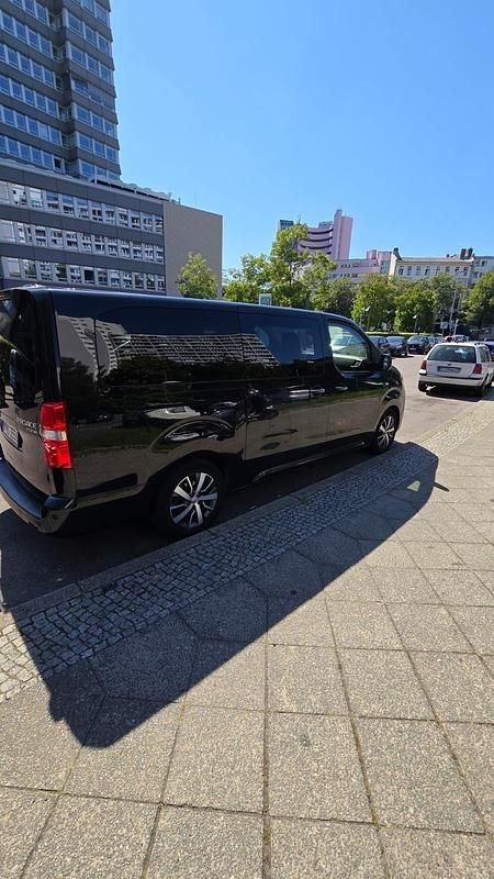 Schwarz Gebraucht 2018 Toyota Proace Verso Kombi | 25.000 € (Fairer Preis) - Bild 1/4