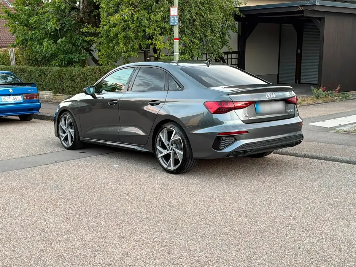 Gebraucht Audi A3 S-Line 150 PS (110 kW) 2020 Grau Limousine