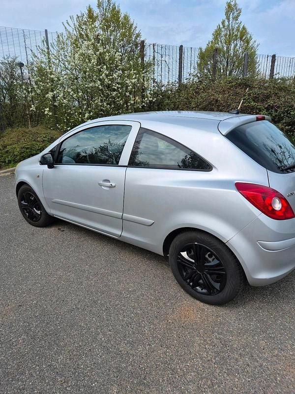 Gebraucht Opel Corsa 80 PS (58 kW) 2007 Grau Kleinwagen