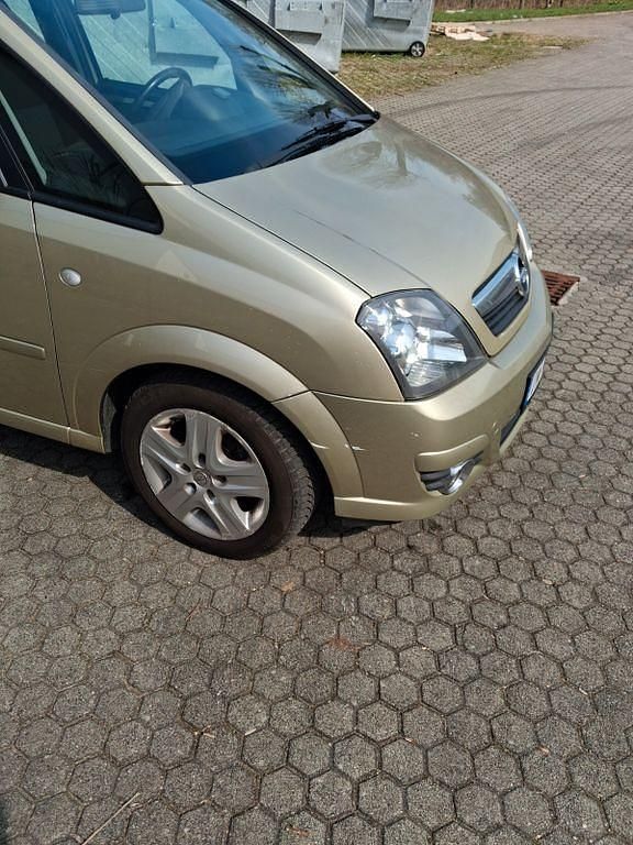 Gebraucht Opel Meriva Selection 105 PS (77 kW) 2010 Gold Van / Kleinbus