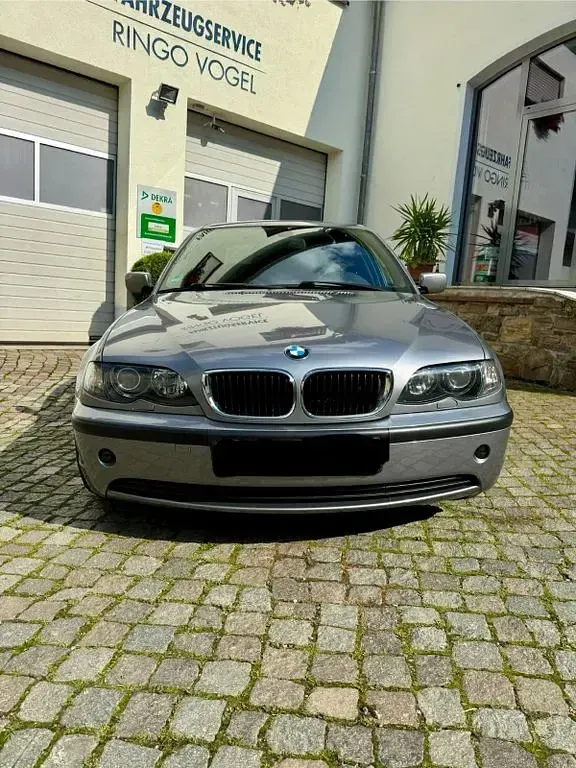 Gebraucht BMW 320 170 PS (125 kW) 2003 Silber Limousine