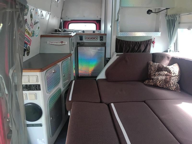 Second-hand Ford Transit 85 CP (62 kW) 1995 Roșu Van