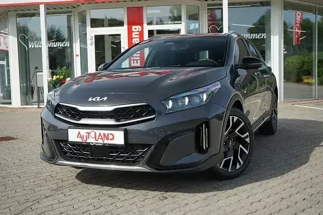 Neu Kia XCeed 179 PS (131 kW) 2026 Grau SUV
