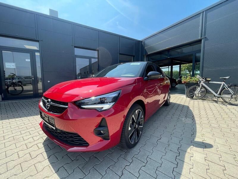 Rot Gebraucht 2021 Opel Corsa-e Ultimate Kleinwagen | 17.690 € (Etwas zu teuer) - Bild 1/4