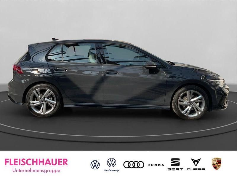 Gebraucht VW Golf VIII R-line 150 PS (110 kW) 2024 Grau Limousine