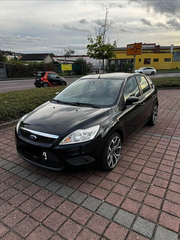 Schwarz Gebraucht 2008 Ford Focus Ambiente Limousine | 2.500 € (Fairer Preis) - Bild 1/4