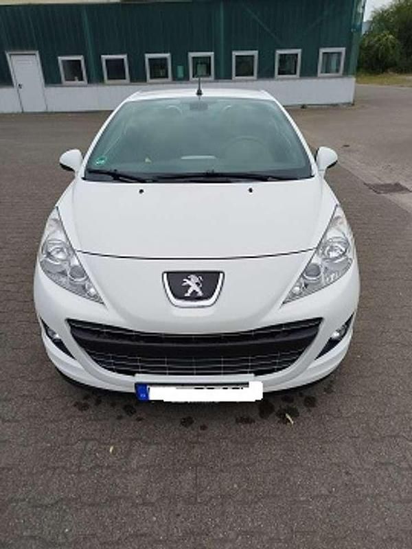 Weiß Gebraucht 2014 Peugeot 207 CC Allure Cabrio | 6.699 € (Etwas zu teuer) - Bild 1/4