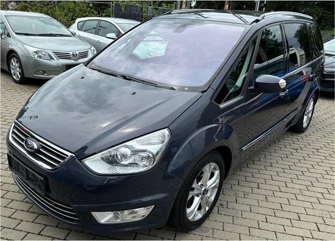 Blau Gebraucht 2012 Ford Galaxy Titanium Van / Kleinbus | 3.900 € (Fairer Preis) - Bild 1/3