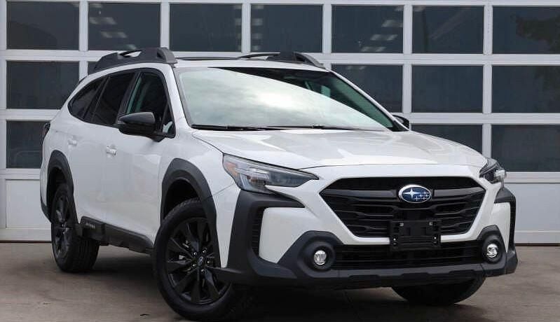 Weiß Gebraucht 2023 Subaru Outback SUV | 24.500 € - Bild 1/4