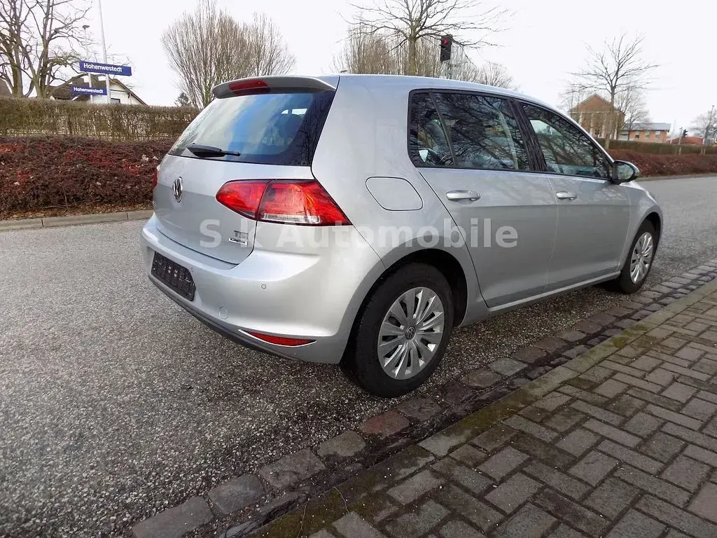 Gebraucht VW Golf VII Trendline 86 PS (63 kW) 2015 Silber Limousine
