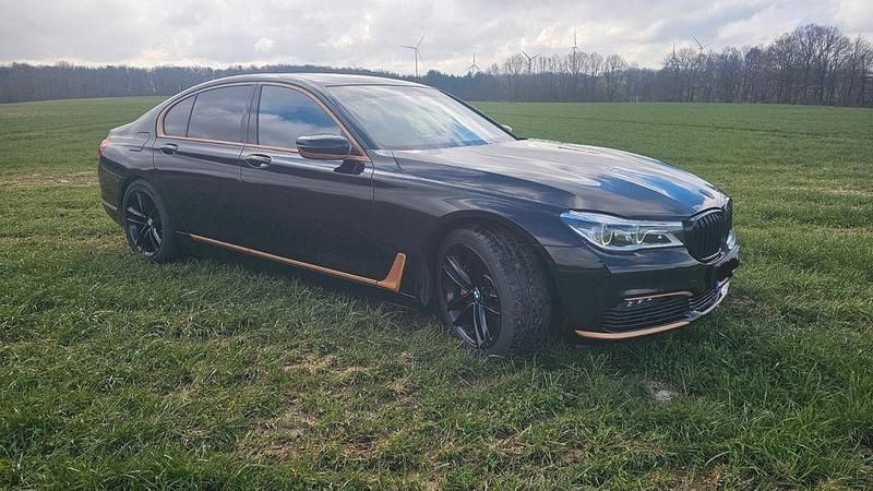 Gebraucht BMW 750 449 PS (330 kW) 2016 Schwarz Limousine