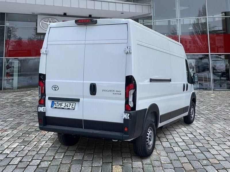 Gebraucht Toyota Proace H2 205 kW (279 PS) 2024 Weiss Van / Kleinbus