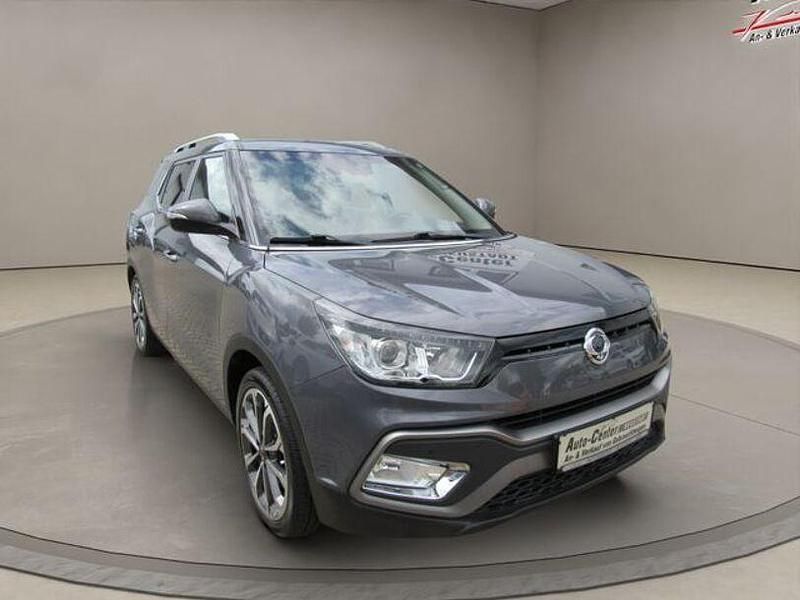 Gebraucht Ssangyong (KGM) Tivoli Sapphire 128 PS (94 kW) 2018 Grau SUV