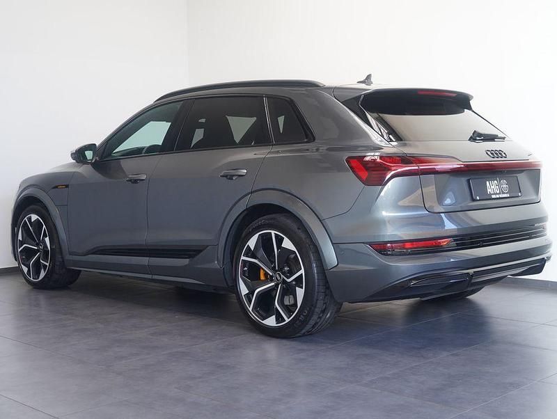 Gebraucht Audi e-tron Sport 369 kW (503 PS) 2022 Grau SUV