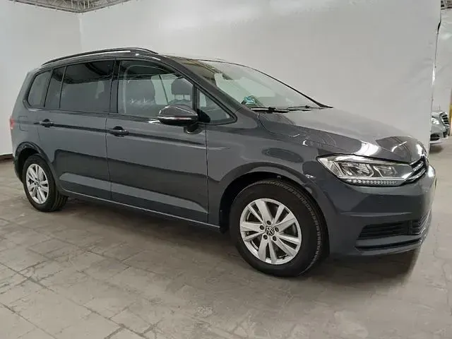 Gebraucht VW Touran Comfortline 150 PS (110 kW) 2023 Graukeine angabe Van / Kleinbus