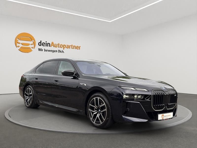 Gebraucht BMW i7 Executive 484 kW (659 PS) 2023 Carbonschwarz Limousine