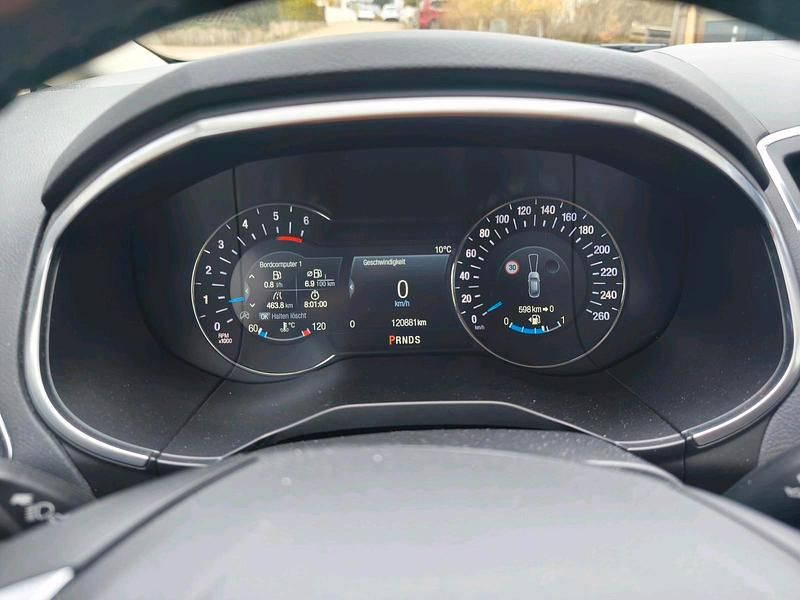 Gebraucht Ford S-MAX Titanium 190 PS (139 kW) 2019 Grau Van / Kleinbus