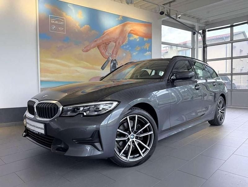 Gebraucht BMW 320 Sport Line 190 PS (139 kW) 2022 Mineralgrau metallic Kombi