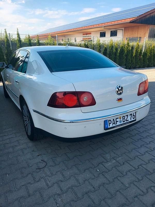 Weiß Gebraucht 2008 VW Phaeton Individual Limousine | 7.222 € (Fairer Preis) - Bild 1/4
