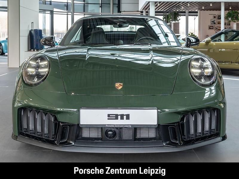 Neu Porsche 911 Carrera Cabriolet 541 PS (397 kW) 2026 Gruen Cabrio