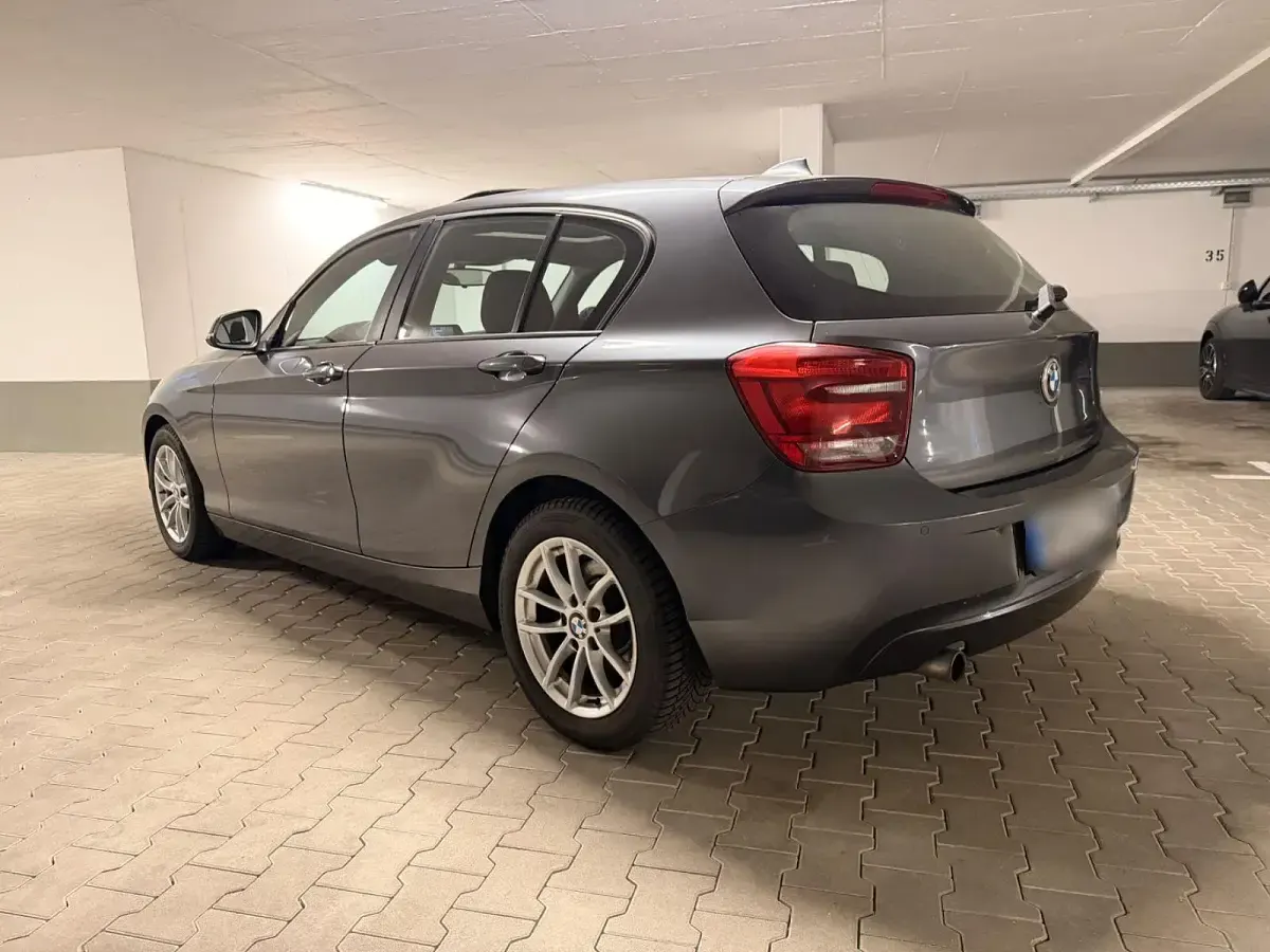 Gebraucht BMW 114 95 PS (69 kW) 2013 Grau Kleinwagen