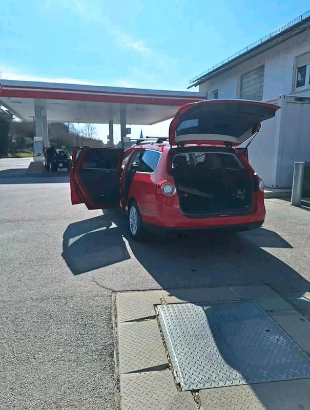 Gebraucht VW Passat 140 PS (102 kW) 2006 Rot Limousine