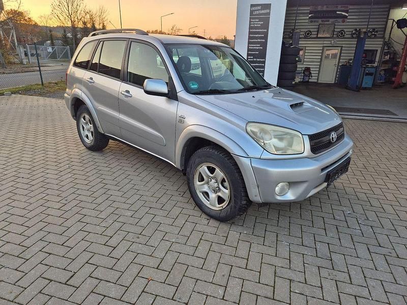 Silber Gebraucht 2005 Toyota RAV4 Sol SUV | 2.700 € (Superpreis) - Bild 1/4