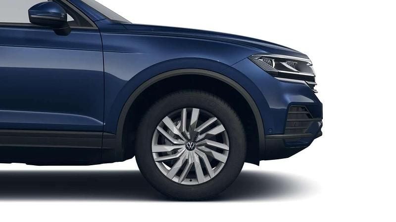 Gebraucht VW Touareg Basis 231 PS (169 kW) 2025 Blau SUV